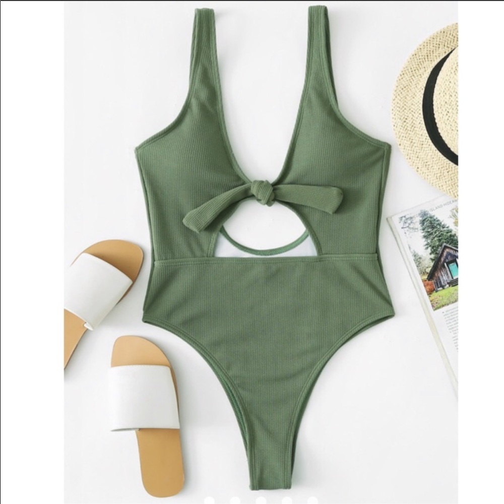 ☀️🆕☀️ high cut one piece swimsuit